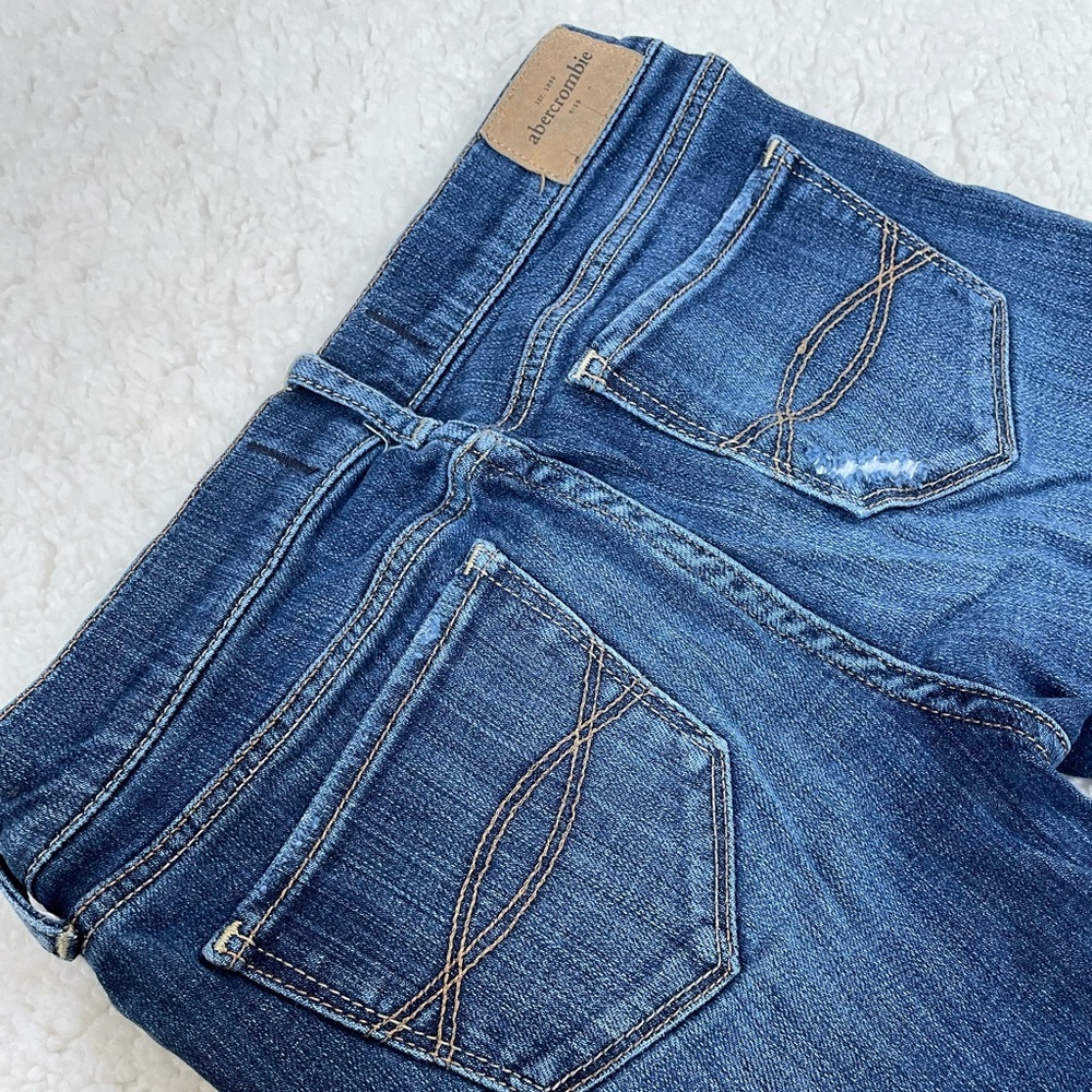Abercrombie kids dark blue slightly distressed skinny jeans - Picture 5 of 5